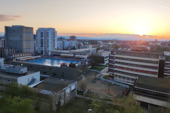 Une piscine olympique sur le toit du nouveau Centre sportif universitaire