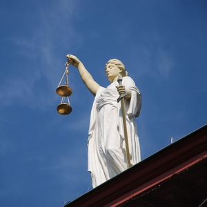 La justice foraine, une nouvelle forme de justice en France métropolitaine