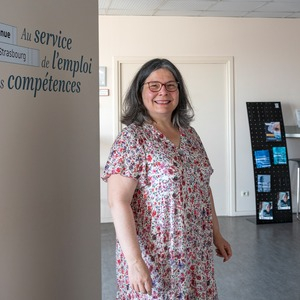 Au carrefour des scolarités et financements, le rôle transversal d’Elisa Debailly