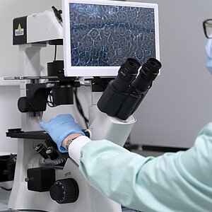 Du laboratoire au lit du patient : une feuille de route resserrée pour la recherche en santé à Strasbourg à l’horizon 2030