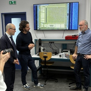 L'équipe Legend à la découverte de la caméra ultra-rapide d'ICube