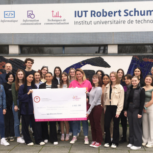 L'IUT Robert-Schuman solidaire avec les Blouses roses